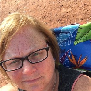 Meet your Posher, Pauline